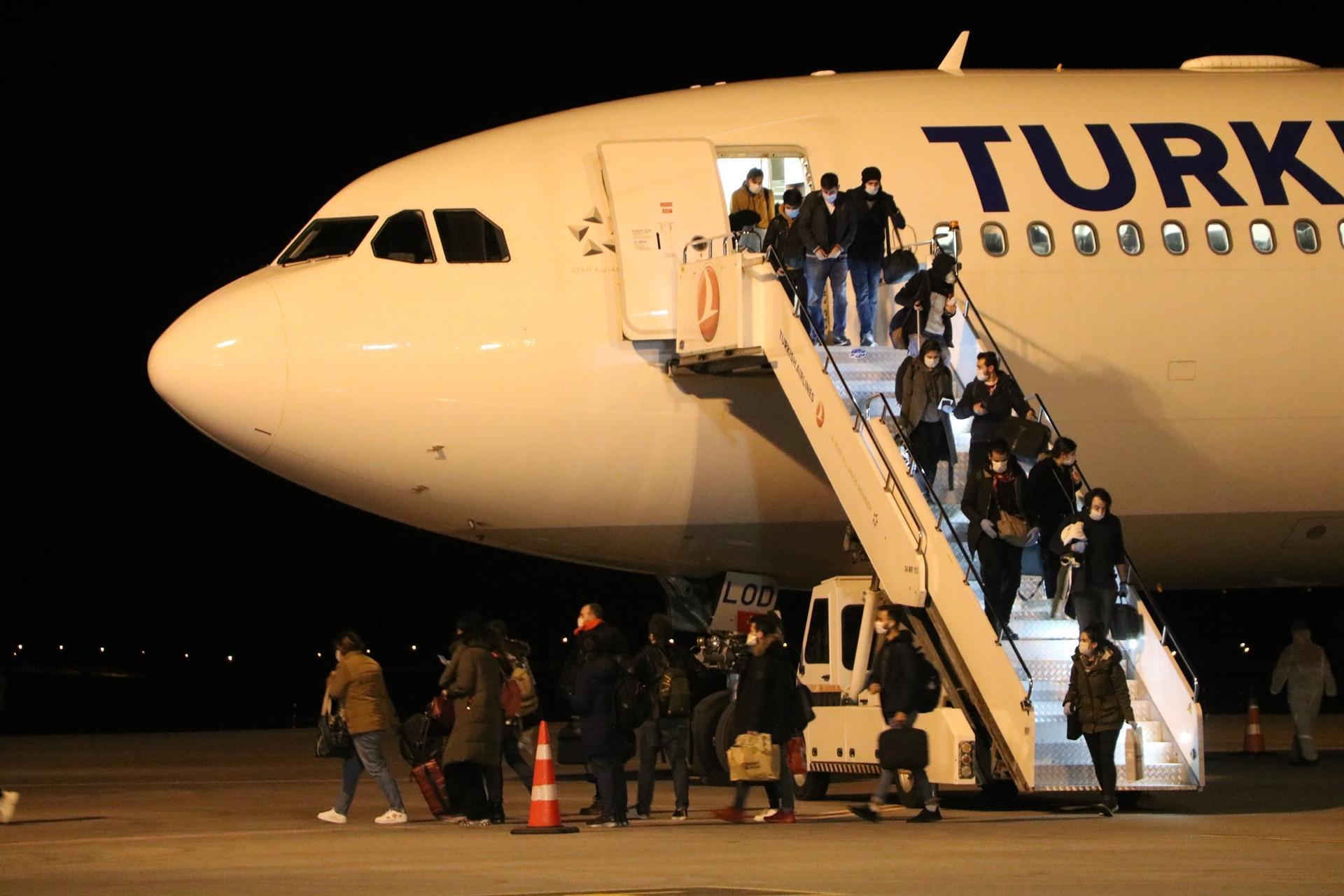 Turkey evacuates students from virus-hit countries