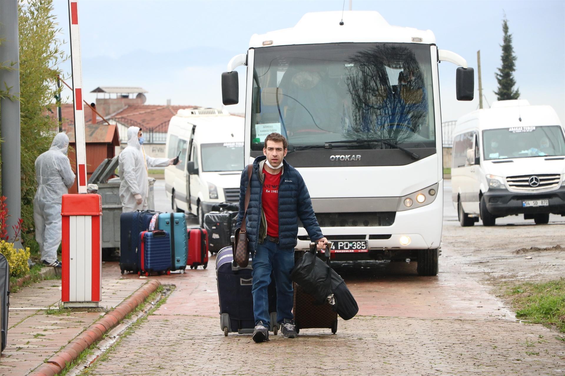Turkey quarantines over 15,000 returnees