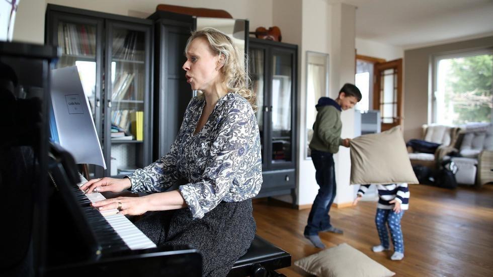 Opera musicians rehearse at home
