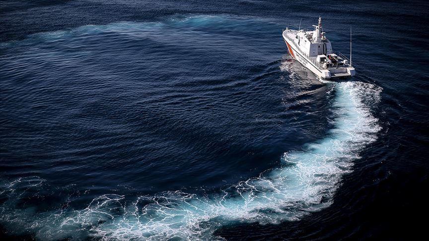 Turkish navy thwarts Greek coast guards in Aegean Sea