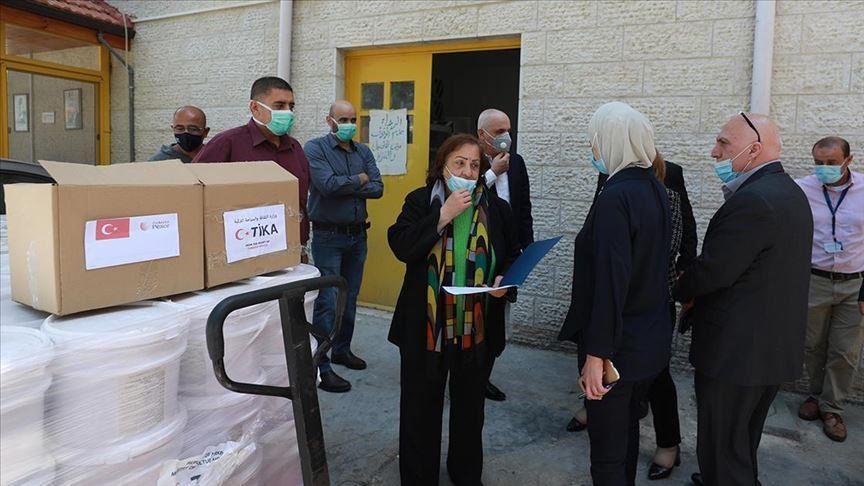 Turkey sends aid to Palestine to fight coronavirus