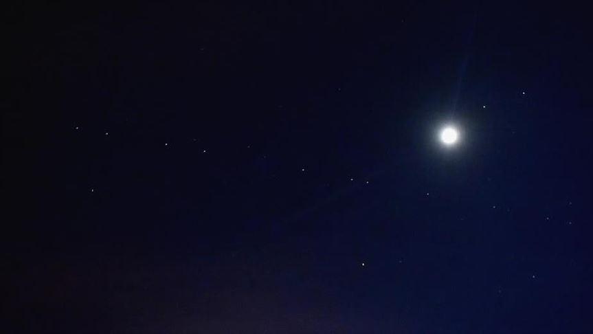 SpaceX satellites visible over Turkey