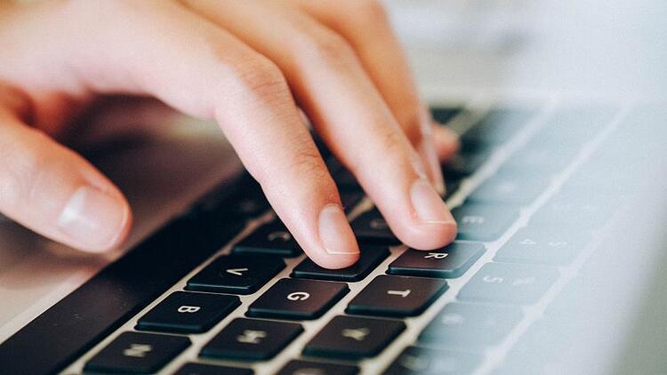 Over 450,000 apply to online software training program