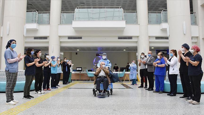 Immune plasma treatment helps senior beat COVID-19