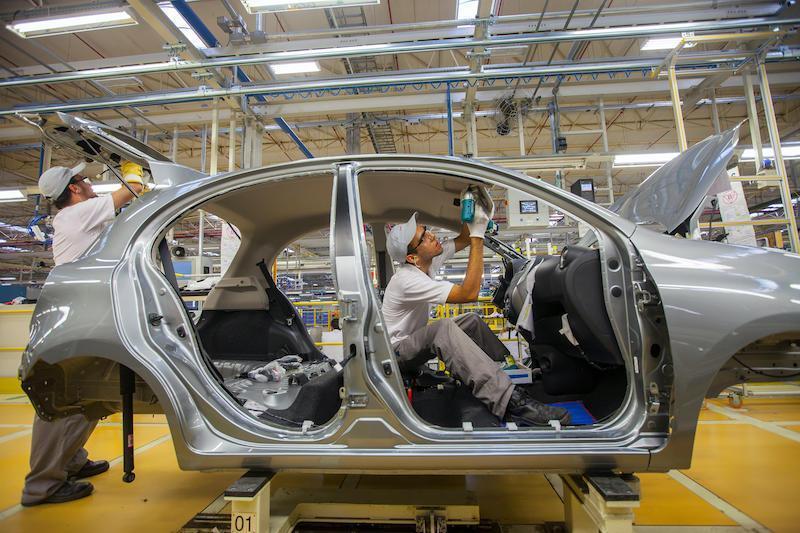 Major auto factories to reopen by May 11: Minister