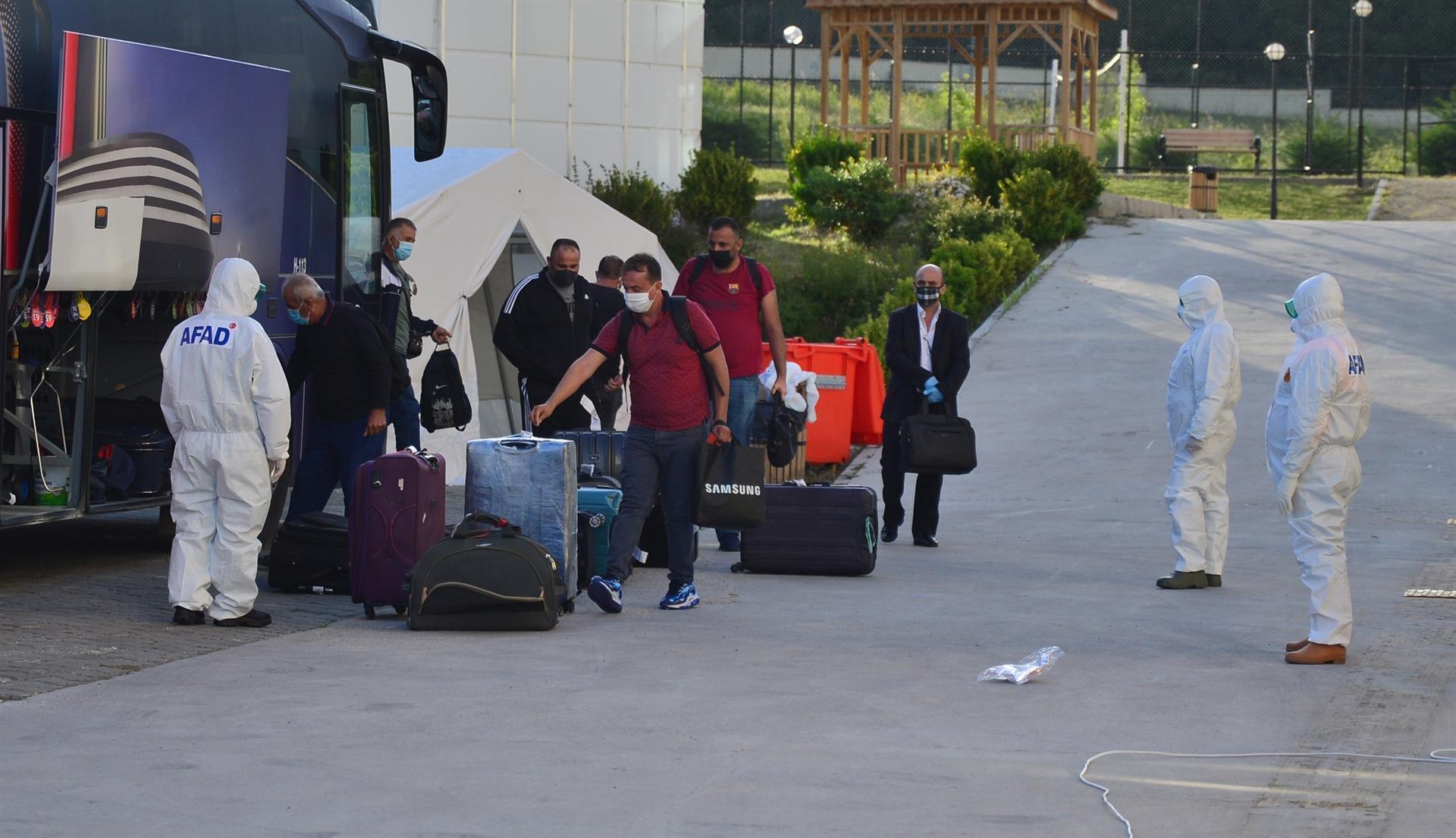 Turkey returns 240 nationals from W Africa amid virus
