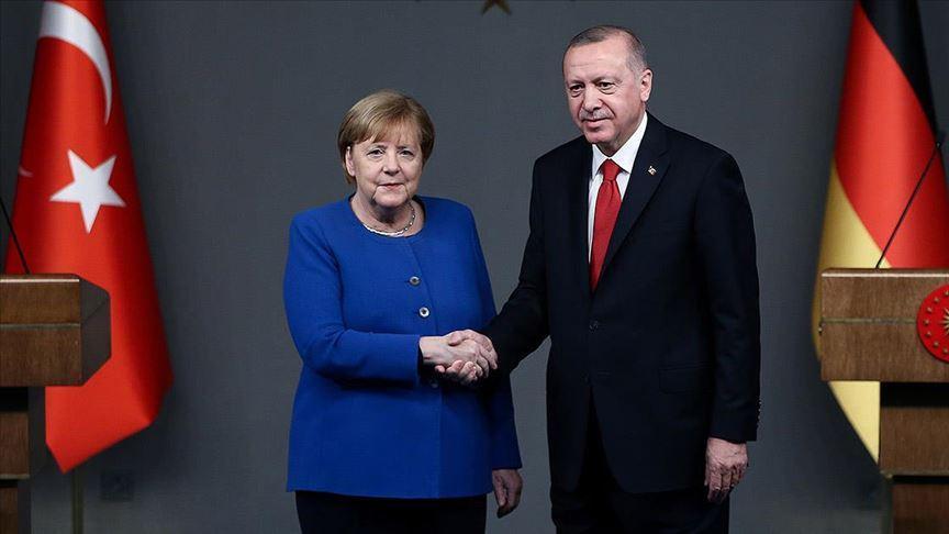 Erdoğan, Merkel discuss cooperation in fight against COVID-19