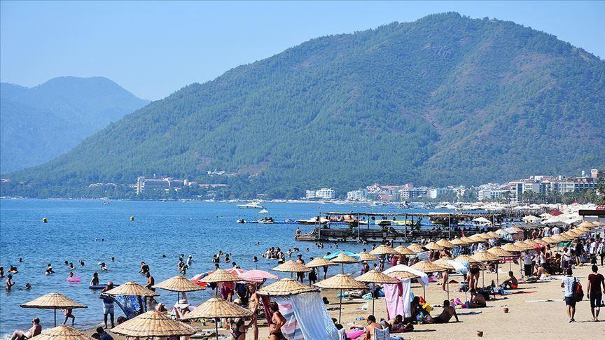 Hotels preparing for new season under new rules