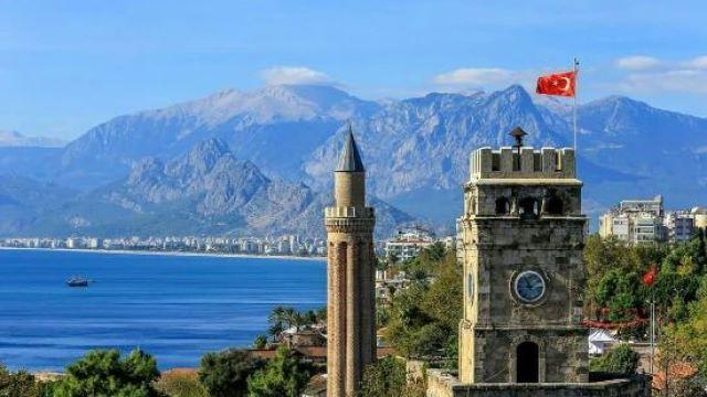Landmark of resort city to return to its original state after restoration