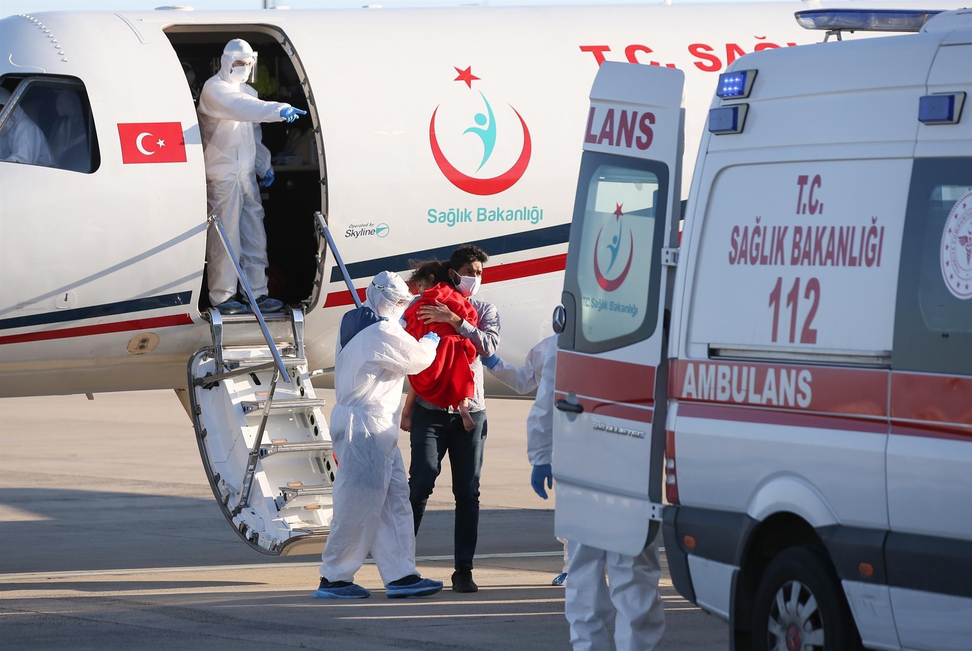 Turkey evacuates 4 COVID-19 patients from Bangladesh