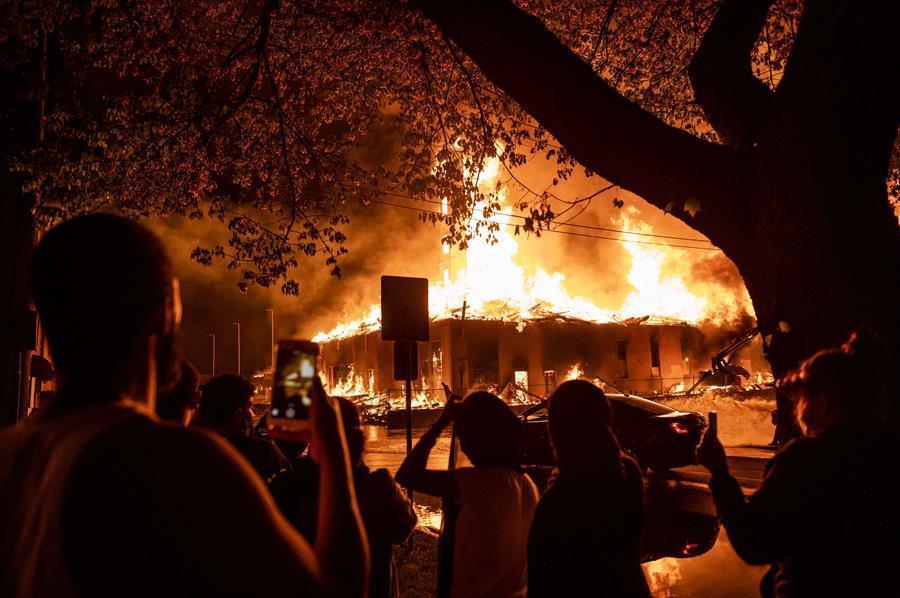 US protests for second night over police killing of black man