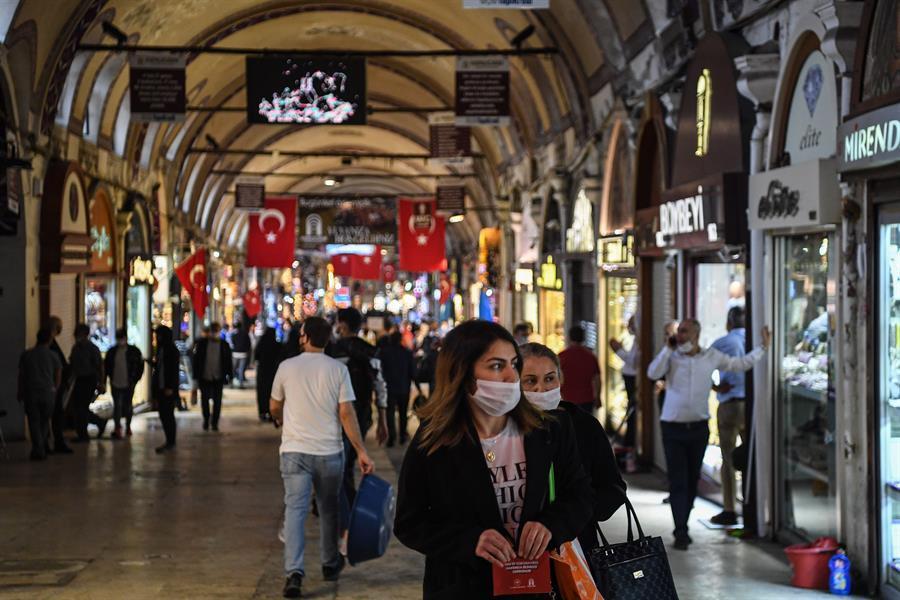 Grand Bazaar reopens, along with other tourism destinations