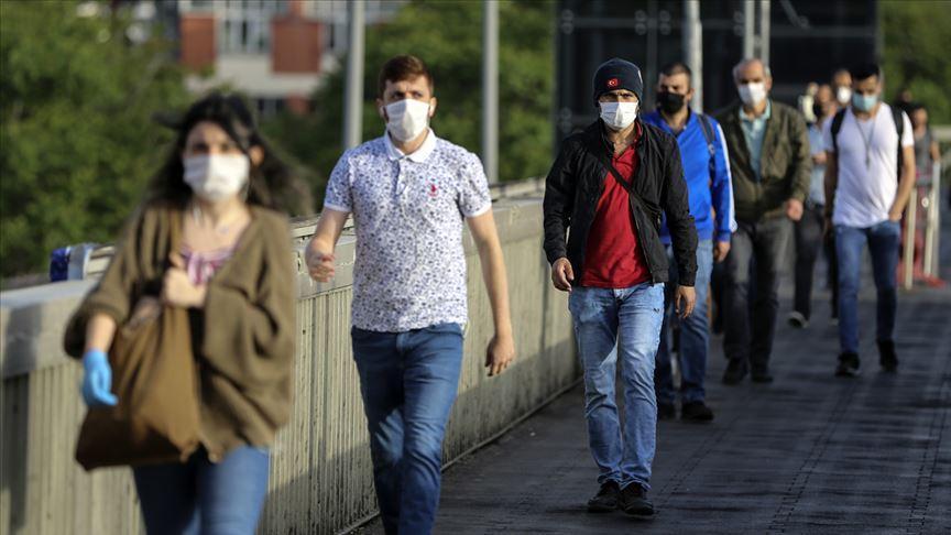 Two more cities make masks in public mandatory