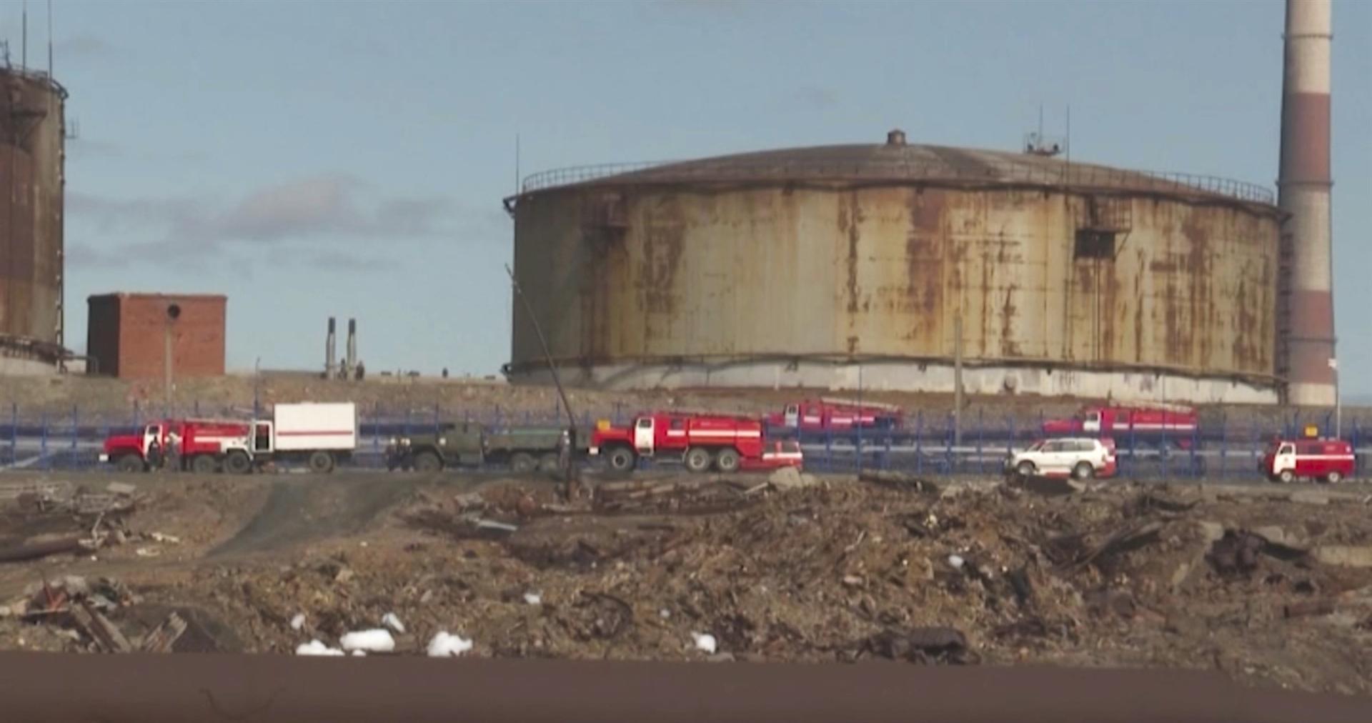 Putin backs state of emergency in Arctic region over fuel spill in river