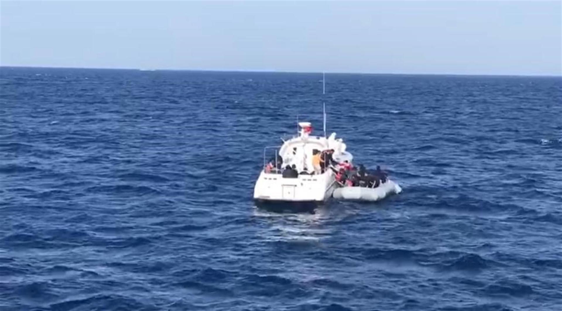 Turkey rescues boat carrying asylum seekers in Aegean