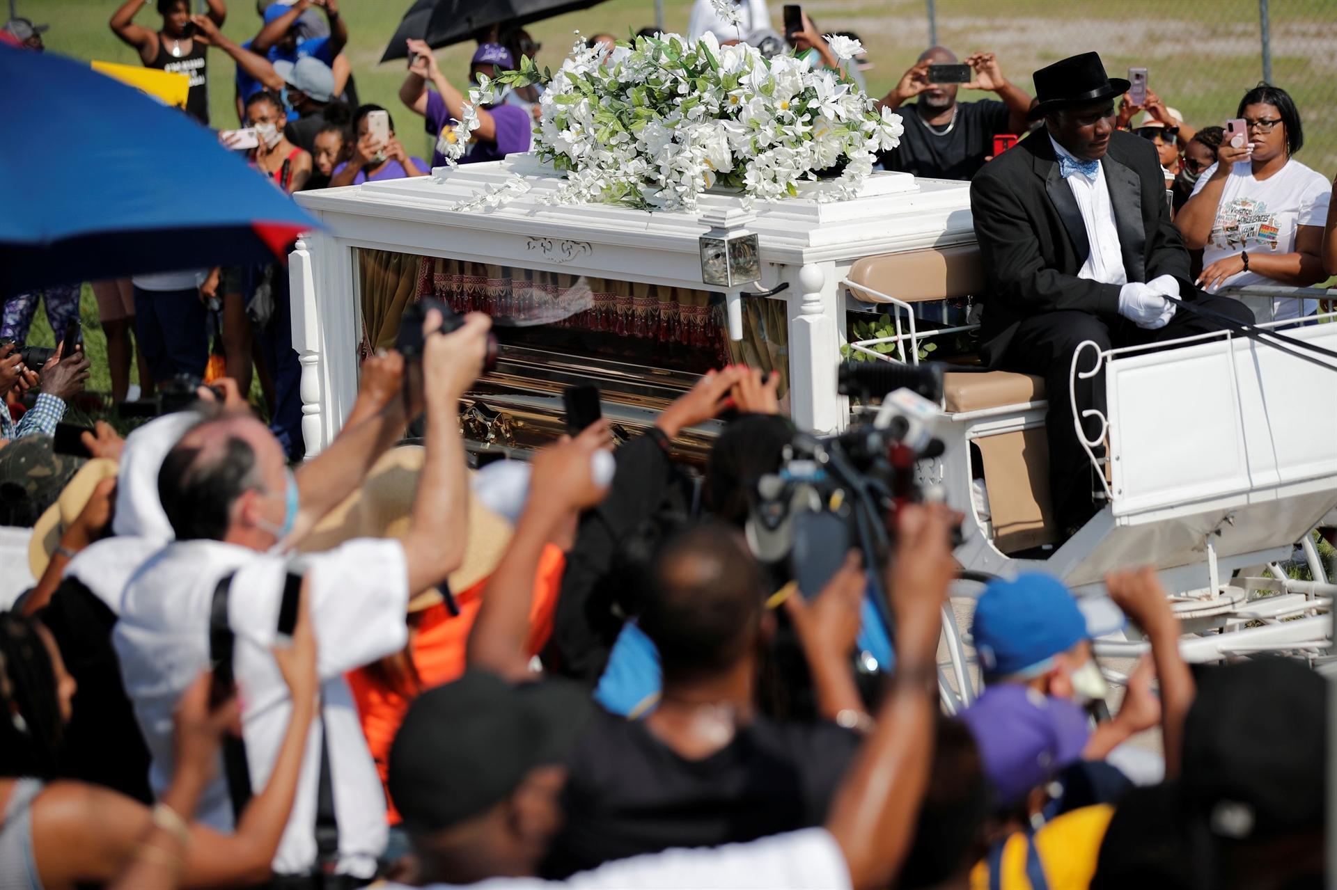 He is going to change the world: Funeral held for Floyd