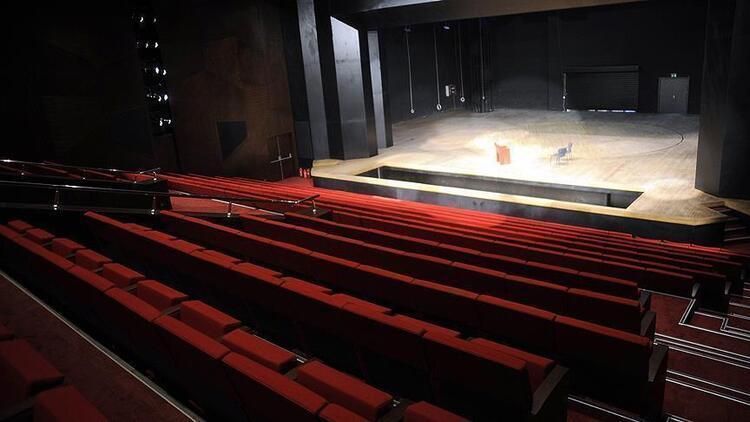 More people go to theaters, as number of cinemagoers drop