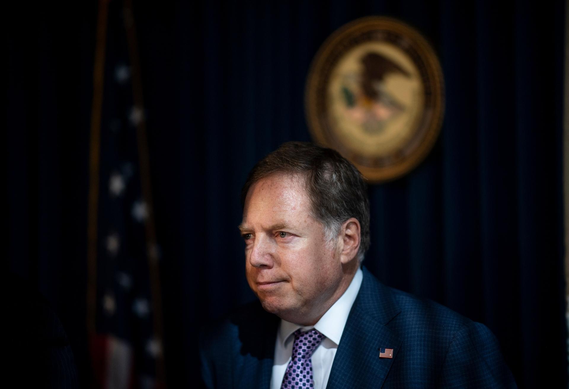 Top US prosecutor who probed Trumps allies fired