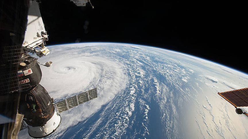 Space tourists to make 1st spacewalk in history