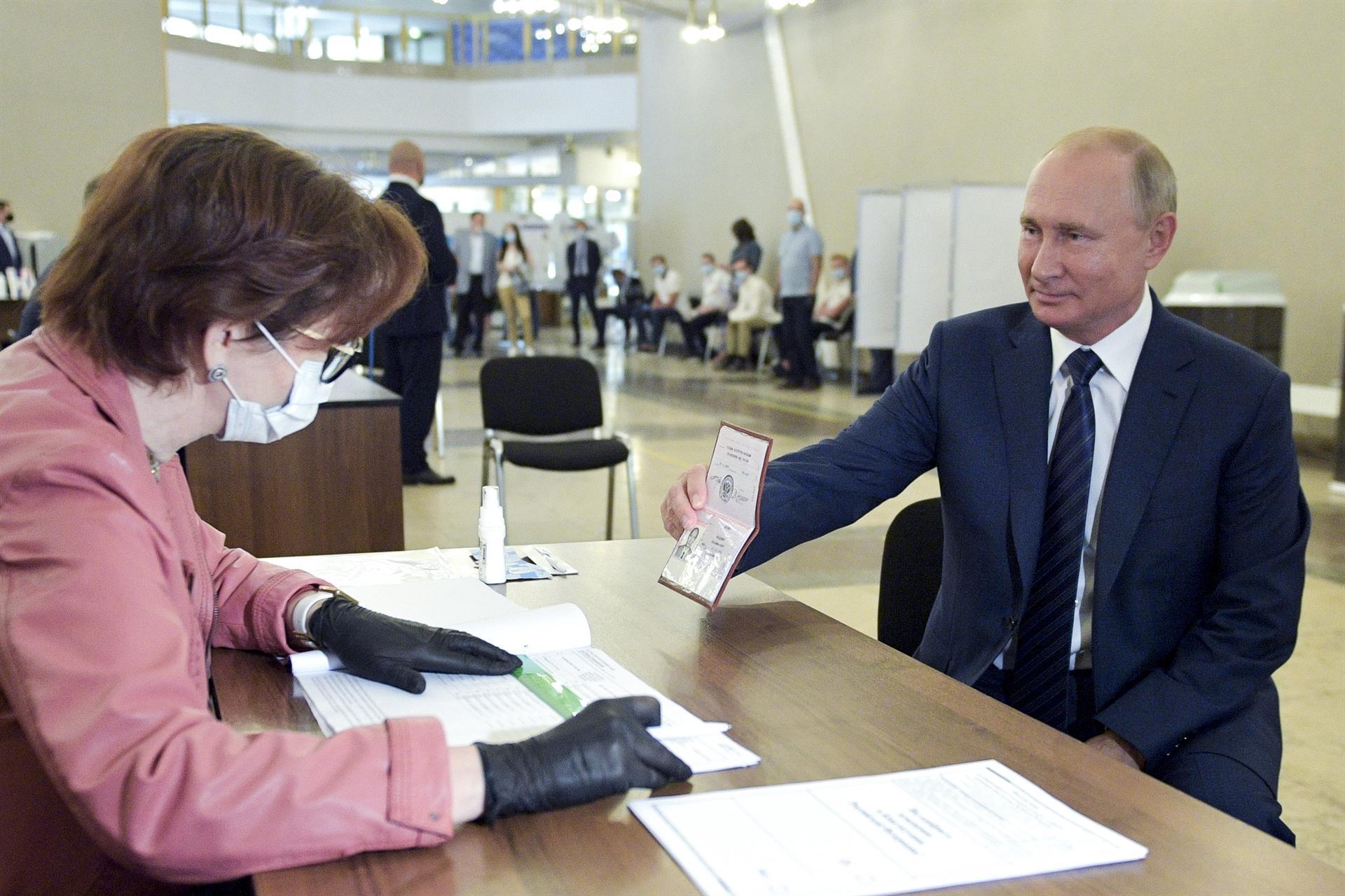 Russians grant Putin right to extend his rule until 2036 in landslide vote