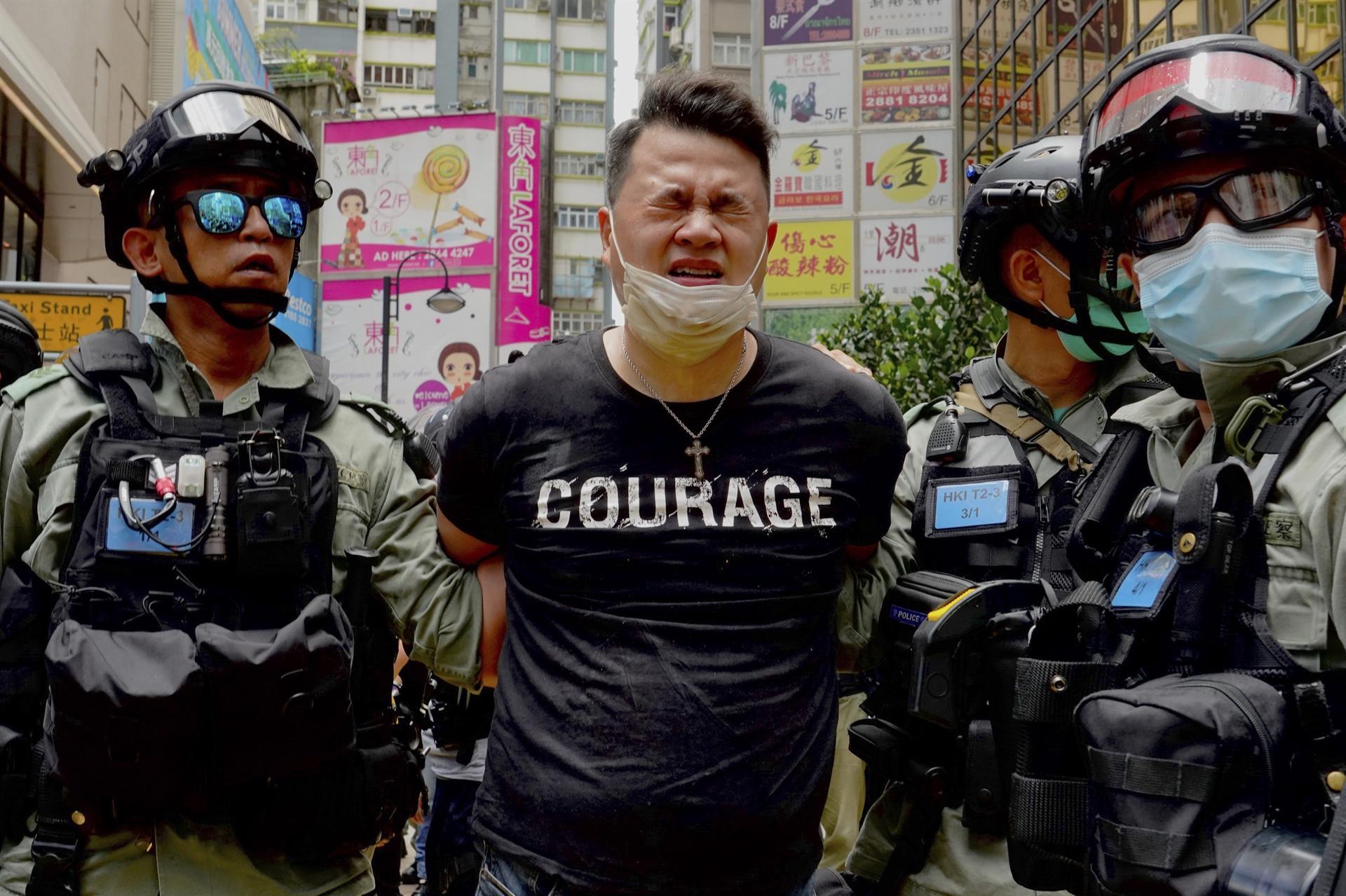 China crackdown sparks Western offers of asylum for Hong Kongers