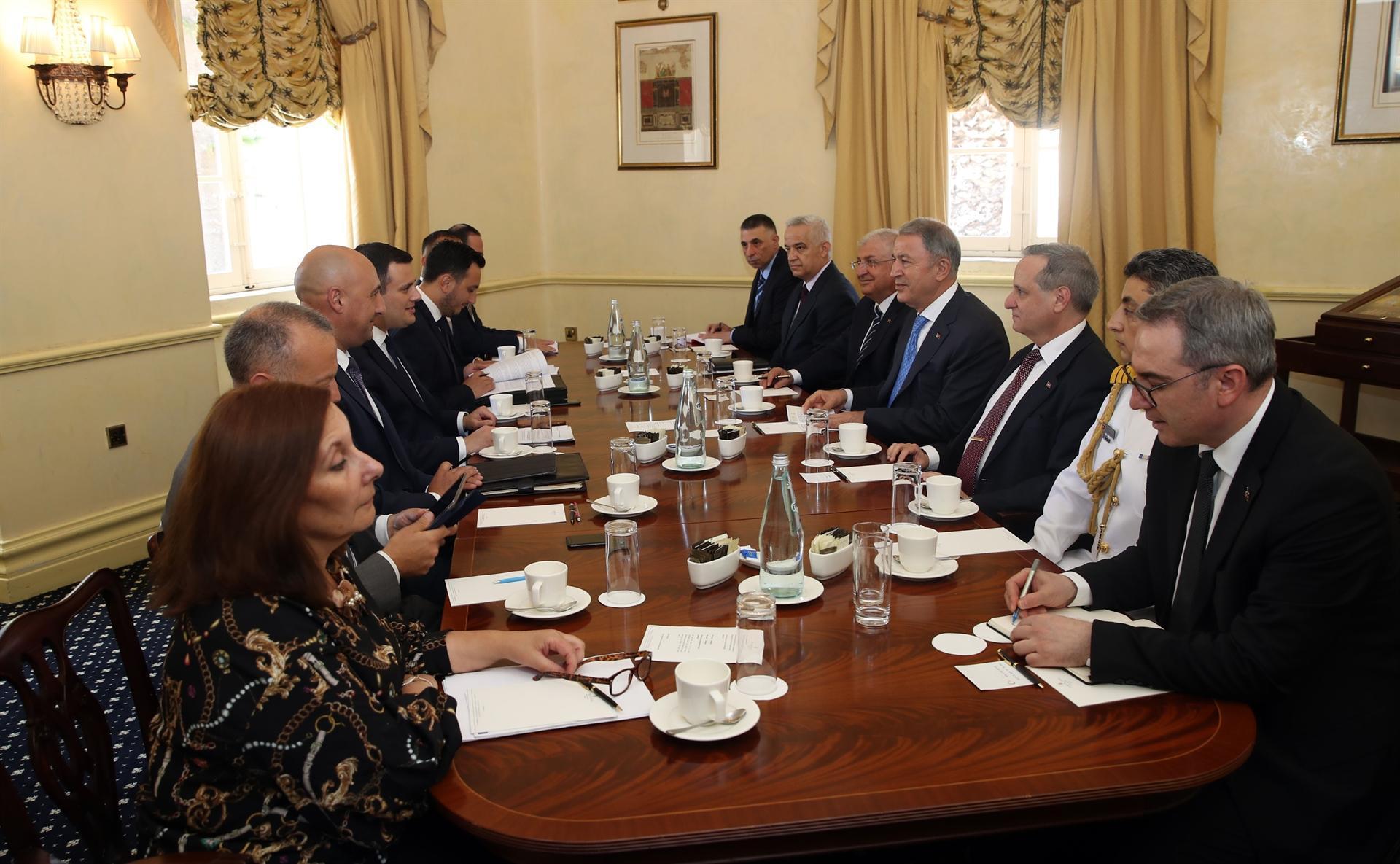 Turkish defense officials hold talks in Malta