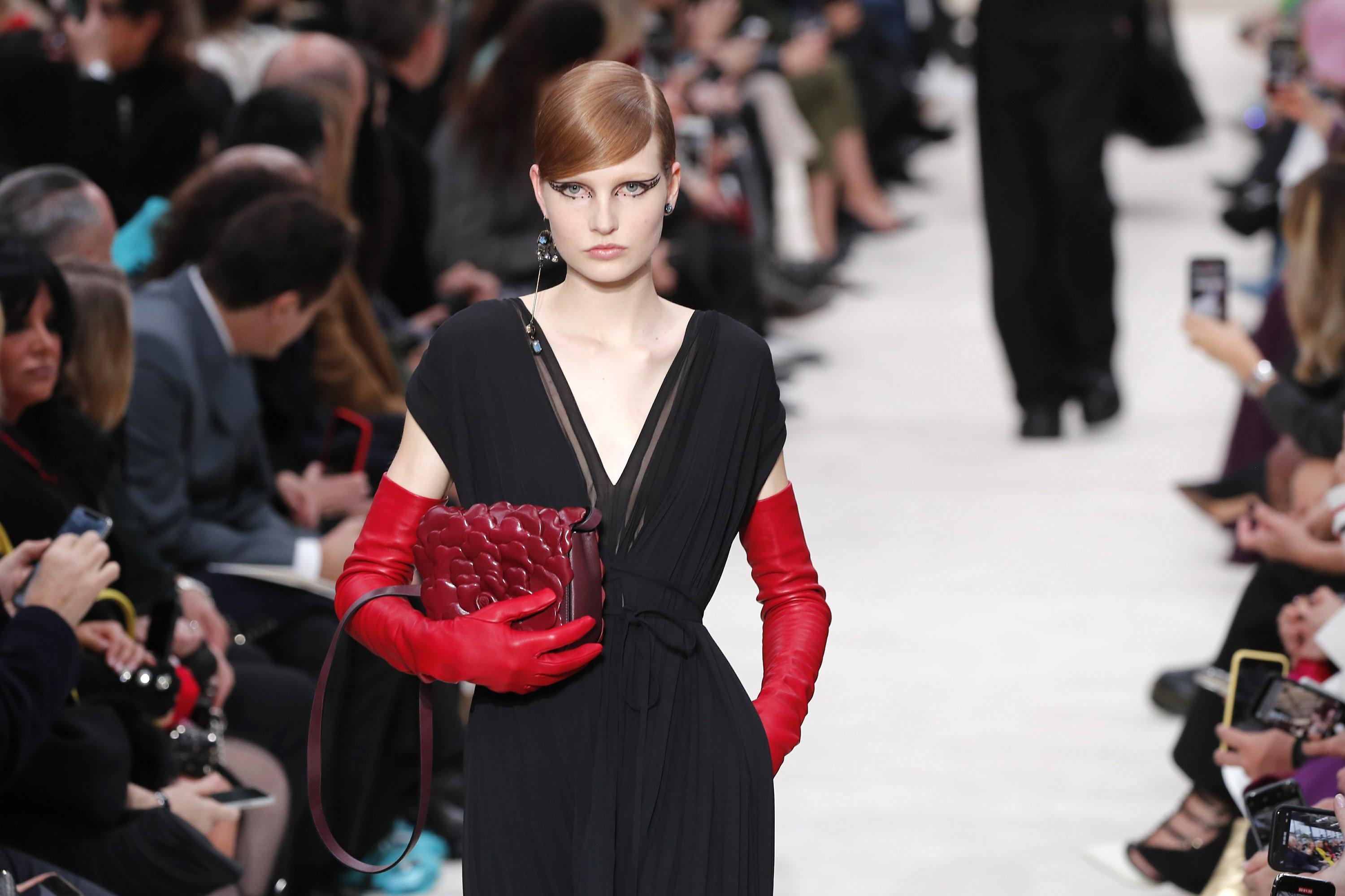 With no paparazzi or parties, Paris prepares for virtual fashion week
