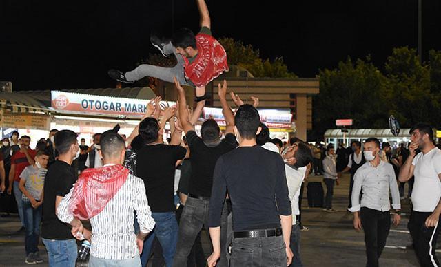 Turkey bans military send-off ceremonies in some provinces due to virus