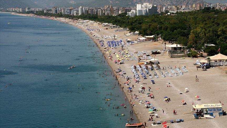 Antalya welcomes more holidaymakers day by day