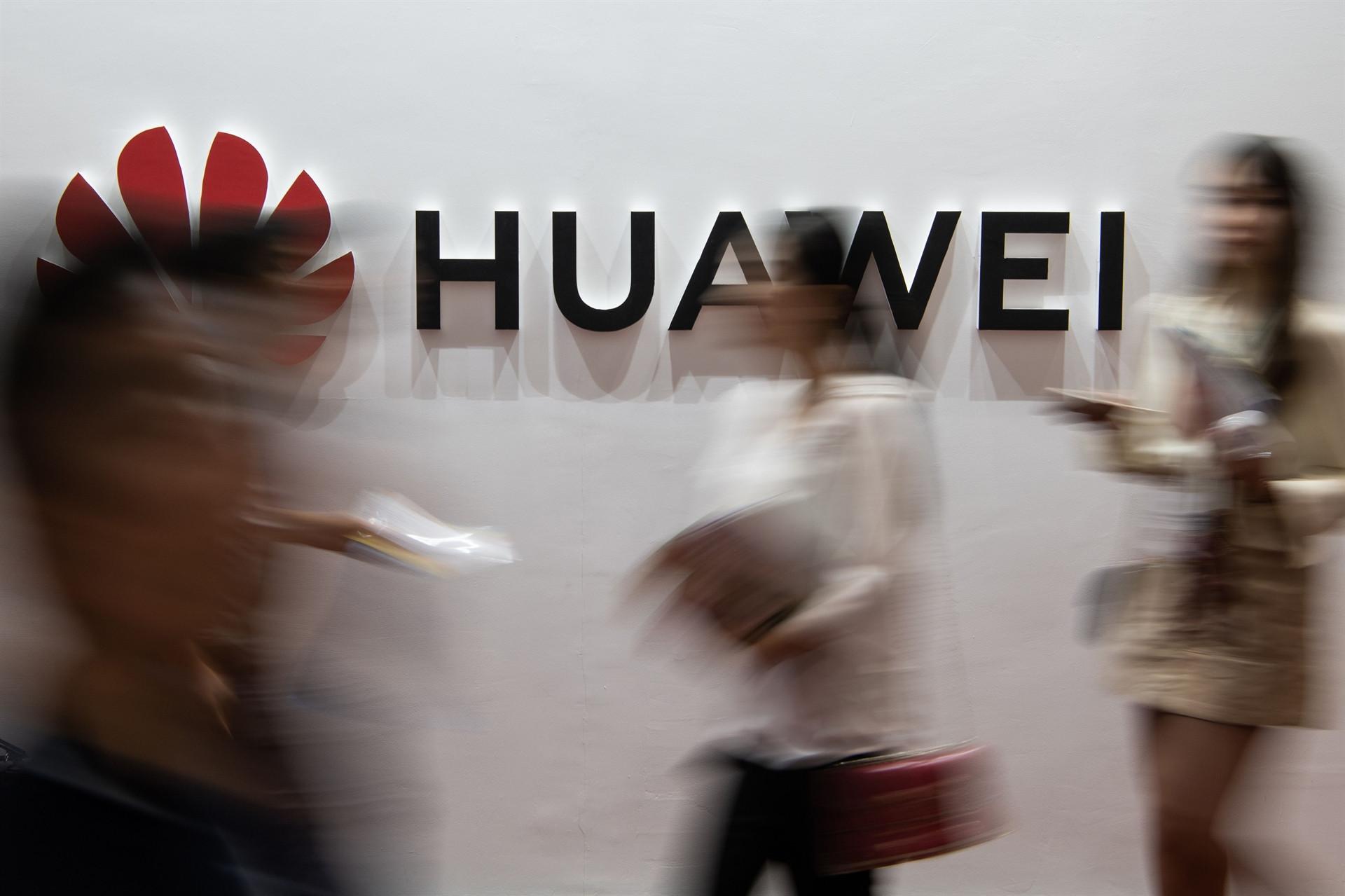 UK to purge Huawei from 5G by end of 2027, siding with Trump over China