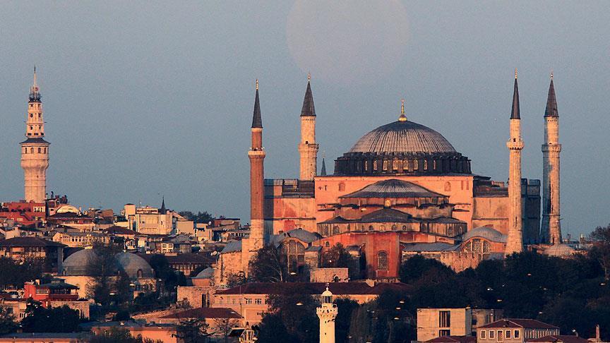 Culture and Tourism Ministry hands over some services at Hagia Sophia to Diyanet