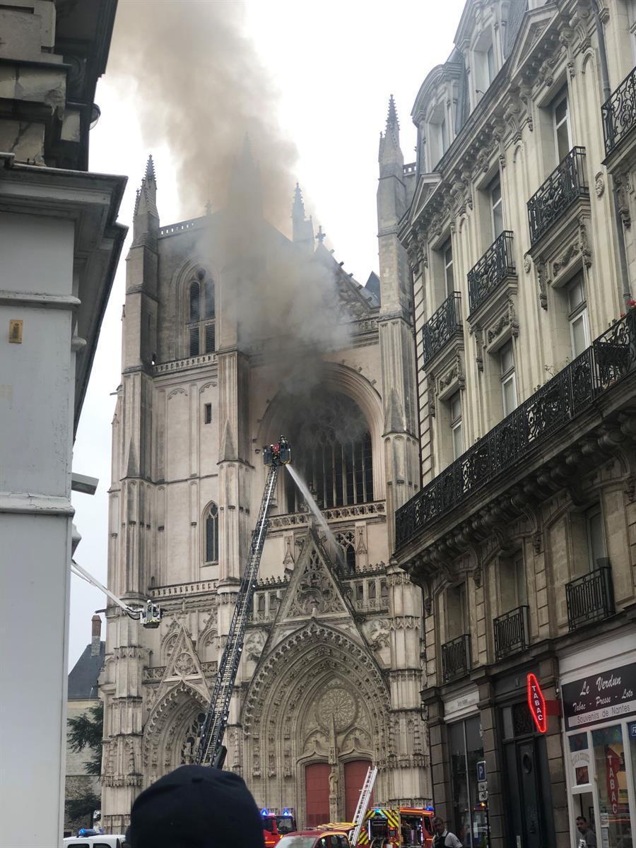 Fire damages cathedral in French city of Nantes
