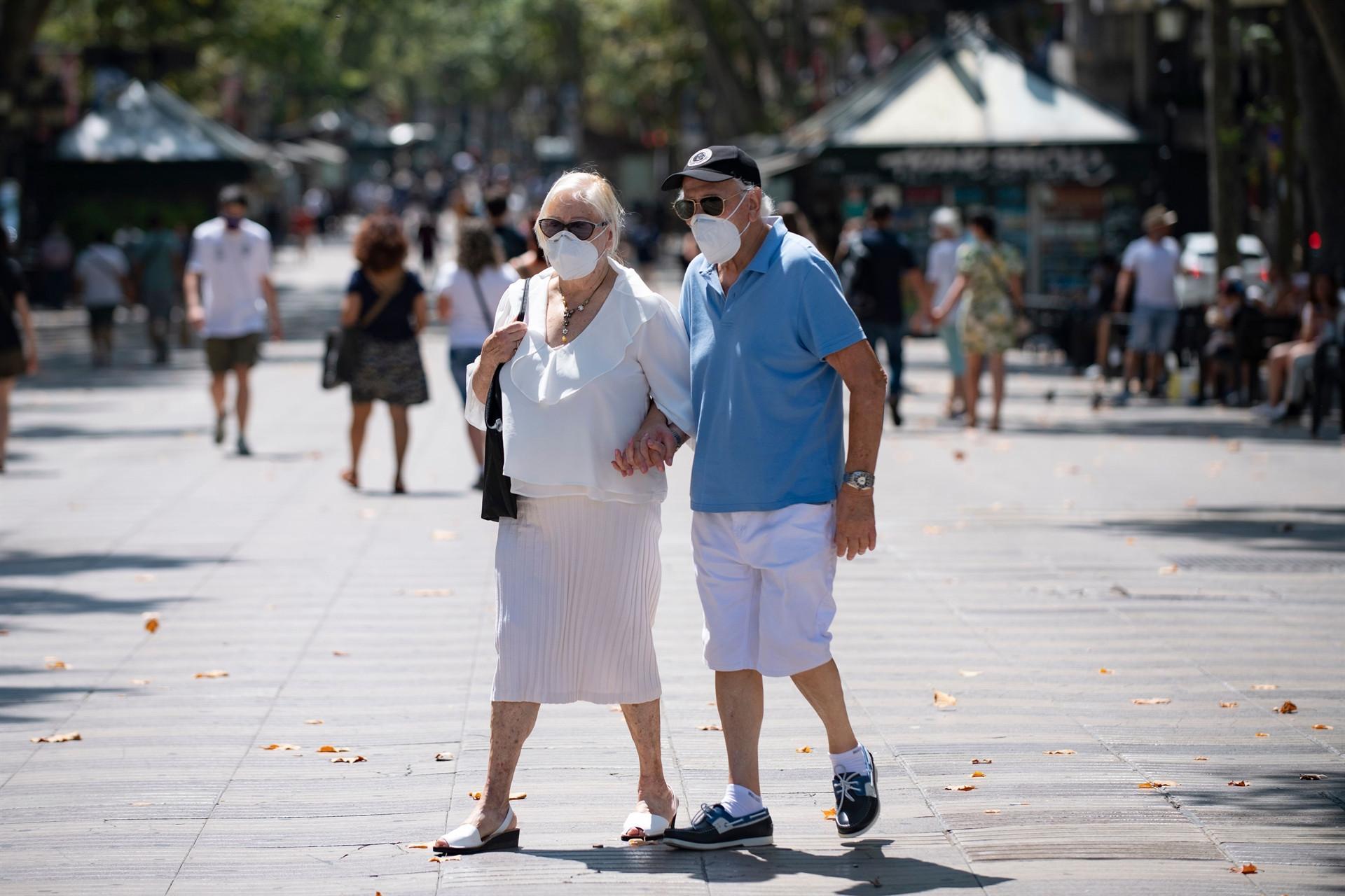 EU grapples over virus recovery plan, Barcelona in lockdown