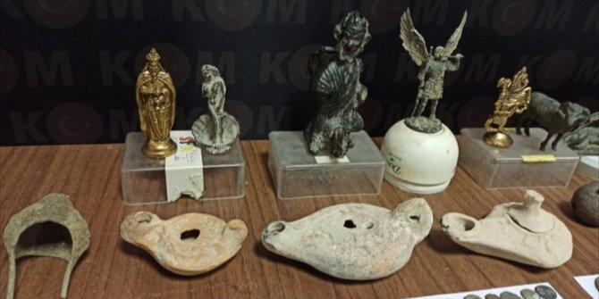 Turkish police seize 155 historical artifacts