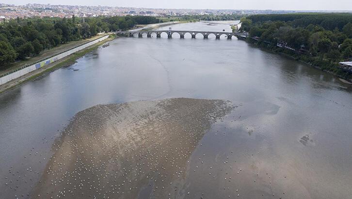 Water flow at Meriç River runs low, wells dry up in northwestern province of Edirne
