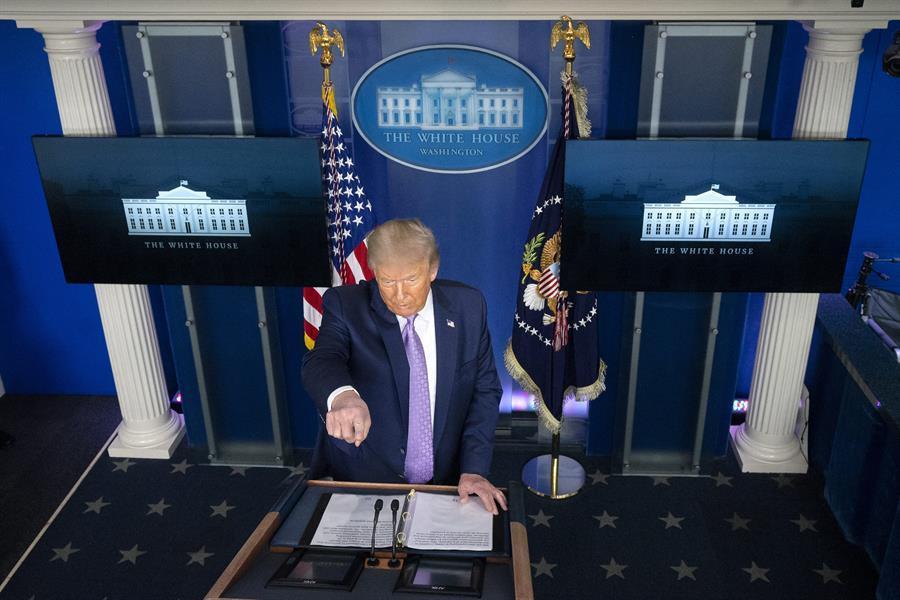 Facebook, Twitter take aim at Trump ’misinformation’