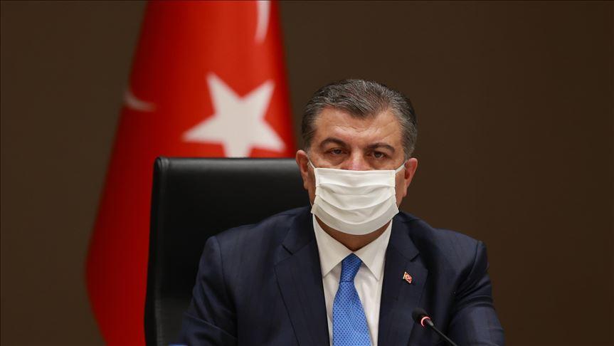 Turkeys health minister accepts wear-a-mask challenge