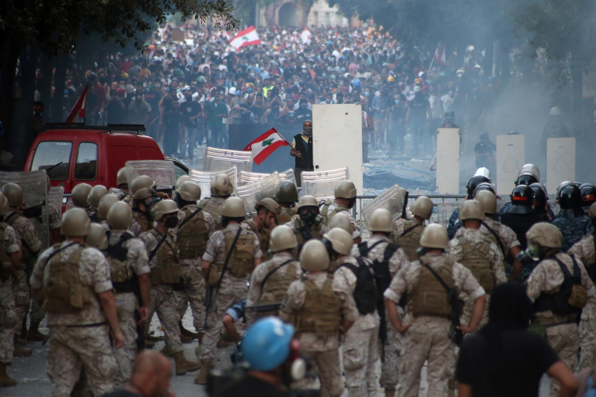 Electric night of Lebanon protests after blast