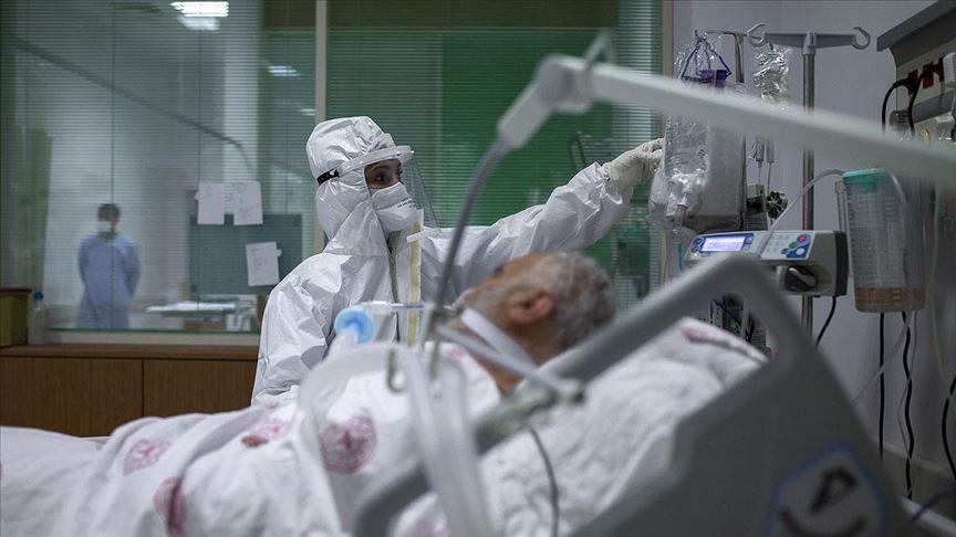 Rate of patient contacts to contract virus spikes in Turkey