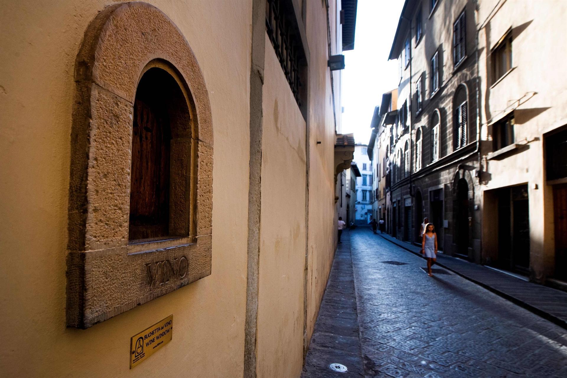 Powerful Medici family behind Italys plague-free wine windows