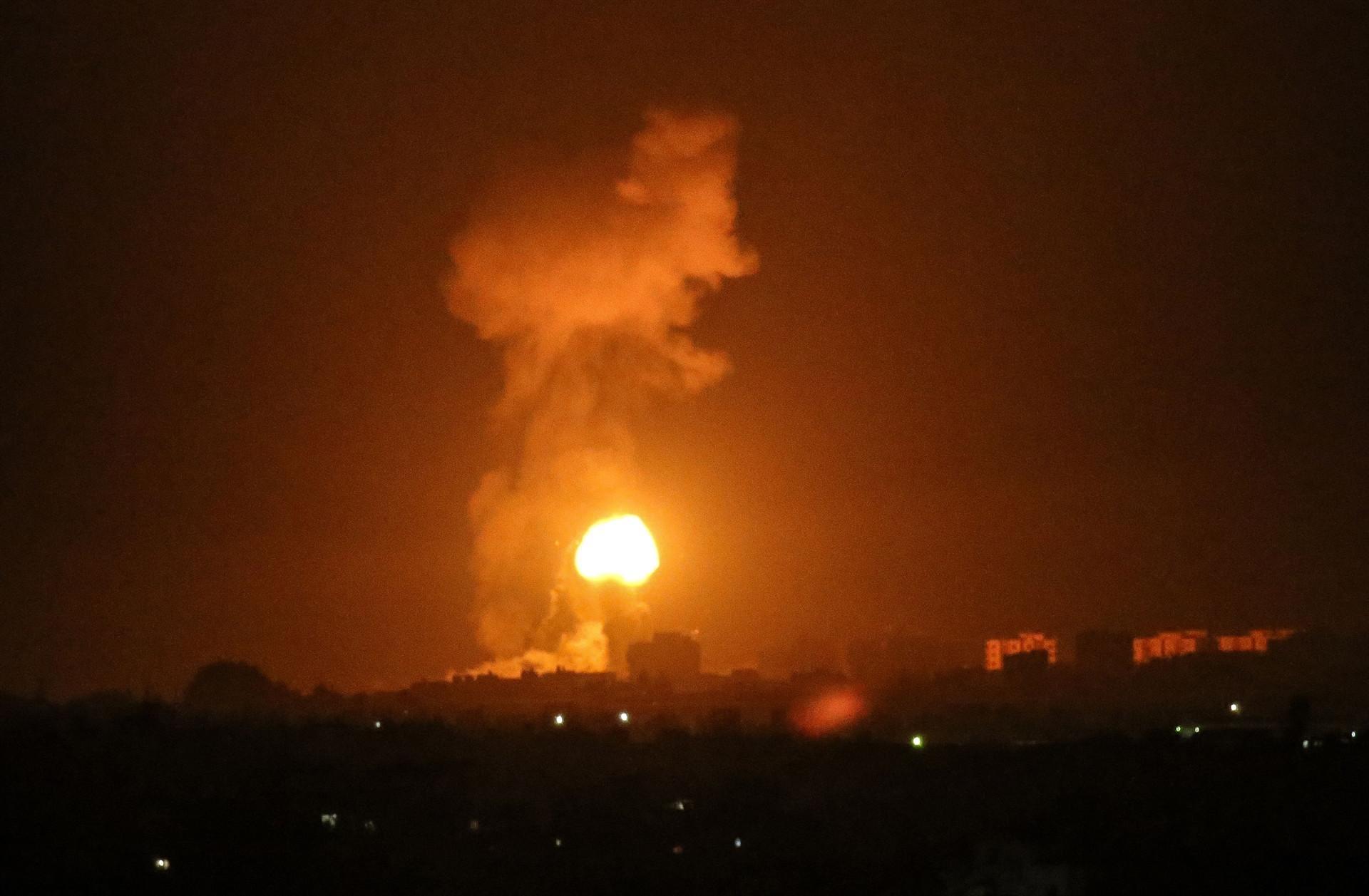 Israel shuts Gaza fishing zone after overnight fighting