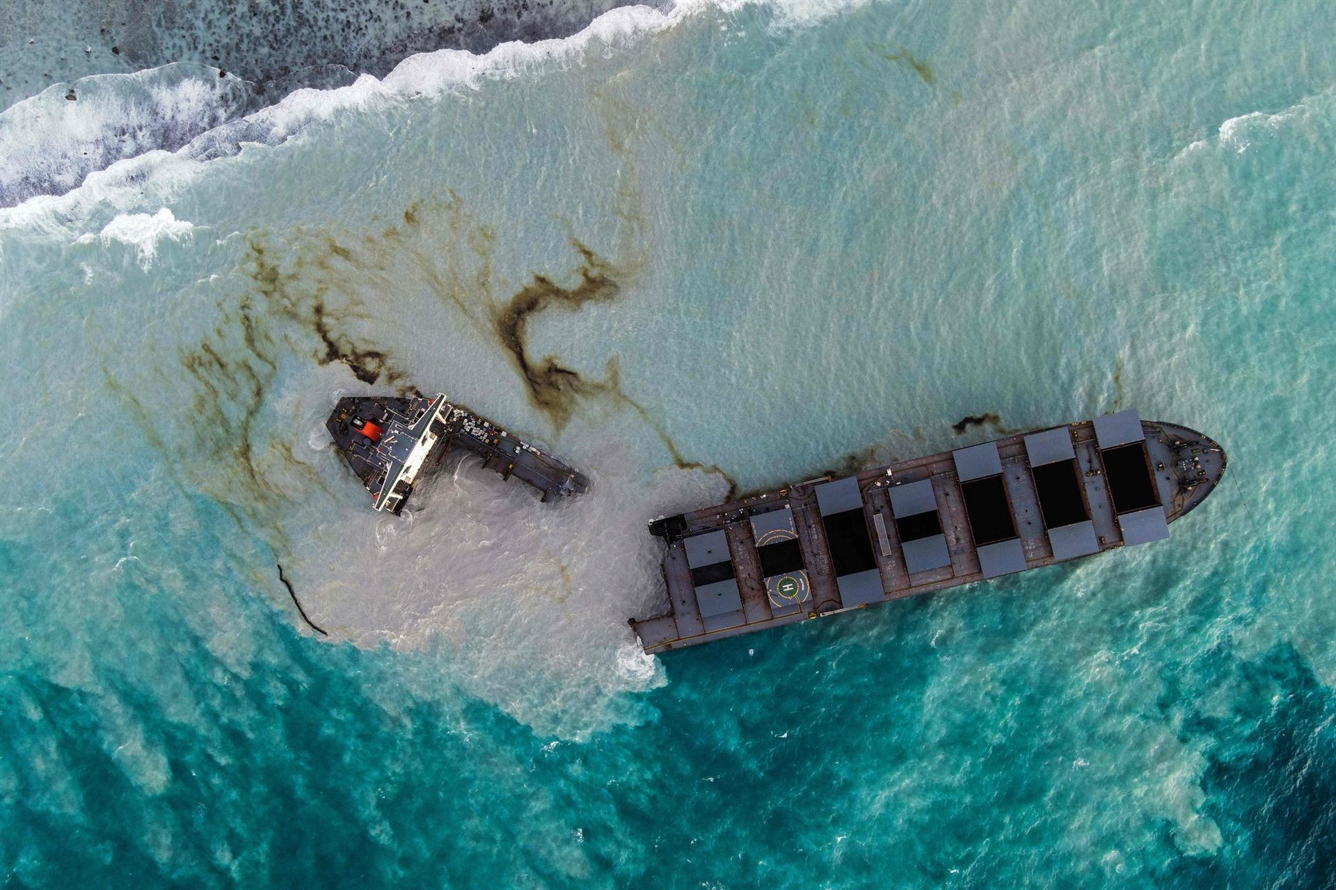 Ship that oozed oil off Mauritius coast splits in two