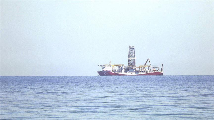 EU official congratulates Turkey on natural gas discovery