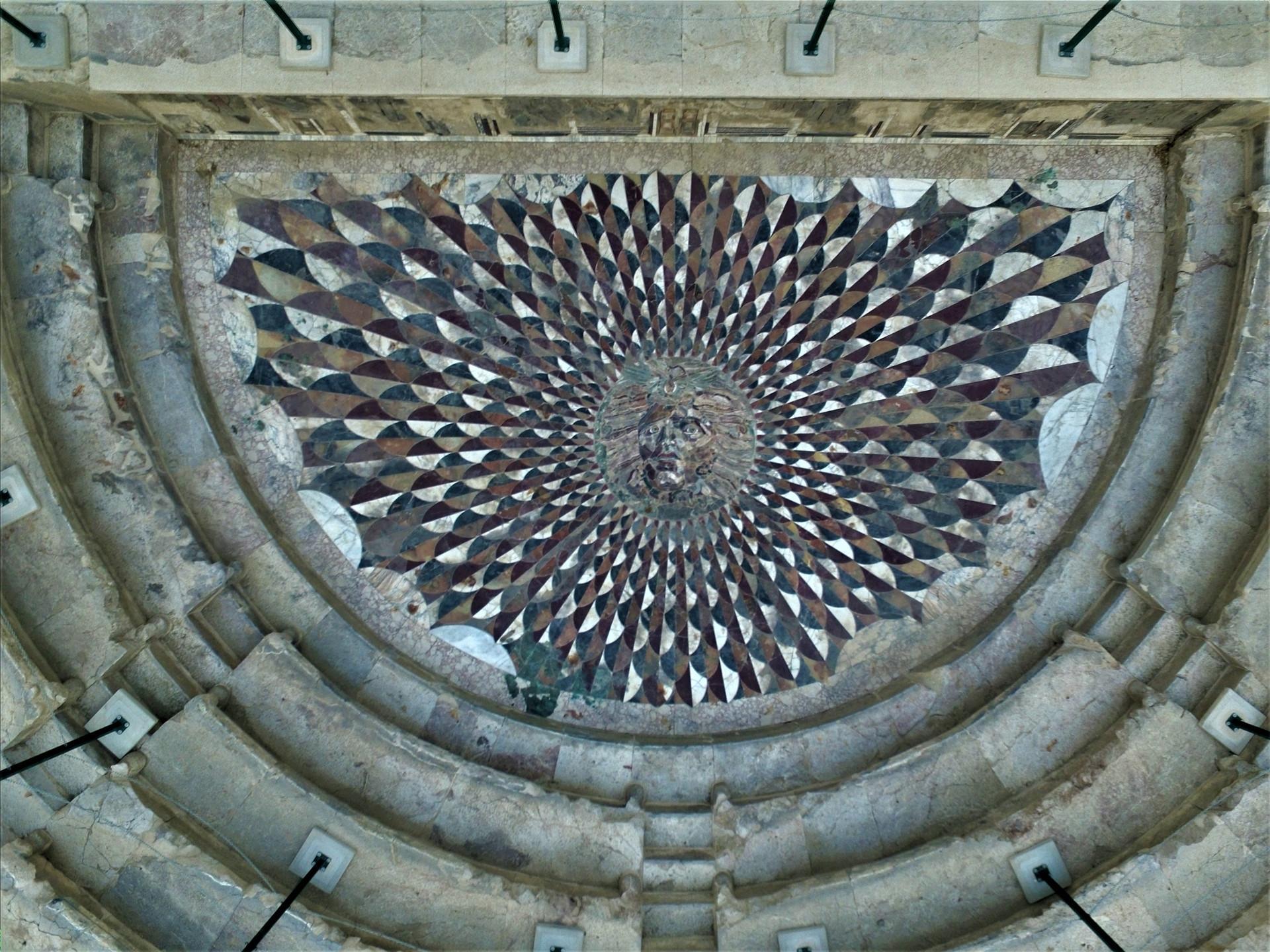 Visitors rush to Kibyra to see Medusa
