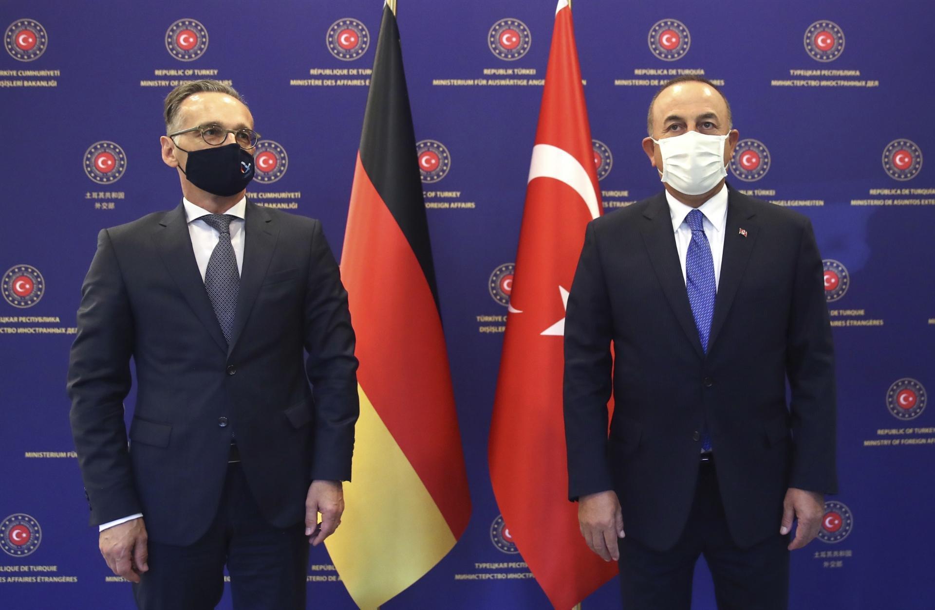 Turkey wants no pre-conditions, honest EU mediation for talks with Greece
