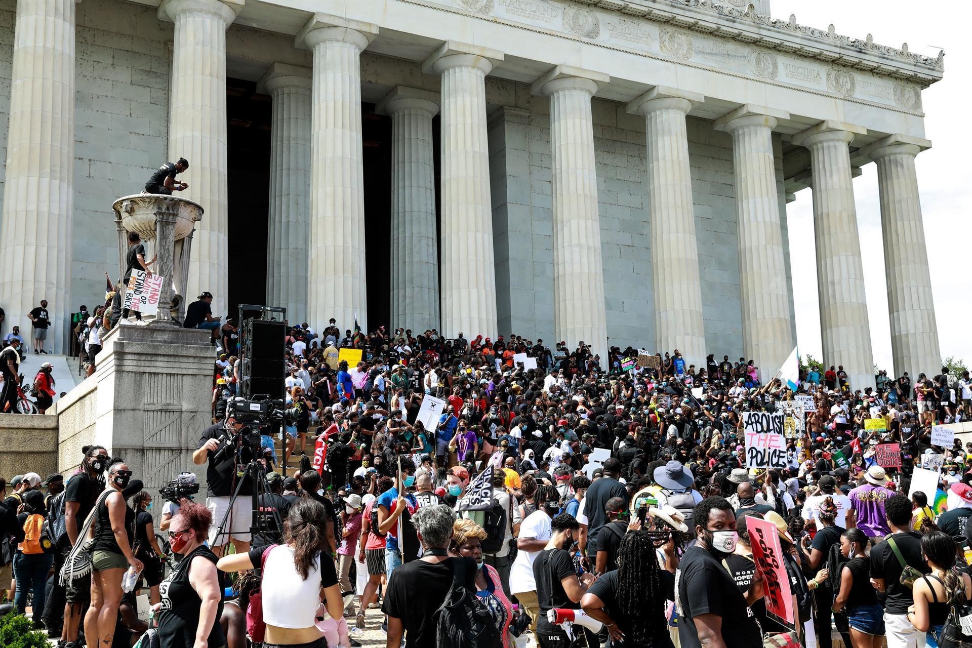 Say their names Anti-racism protesters flood US capital