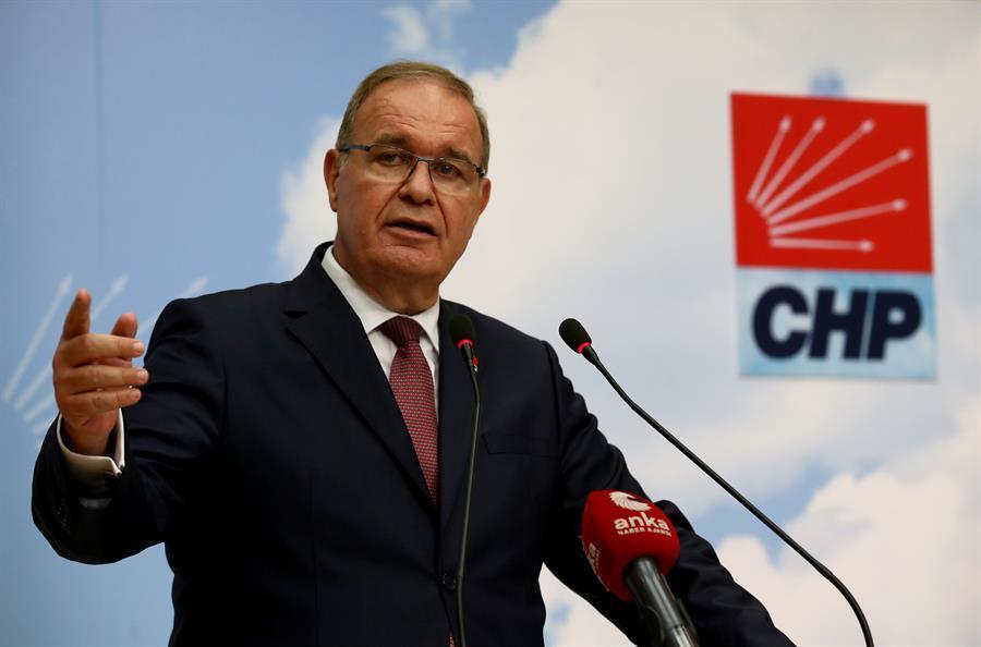 Death penalty debate designed to pardon FETÖ members: CHP