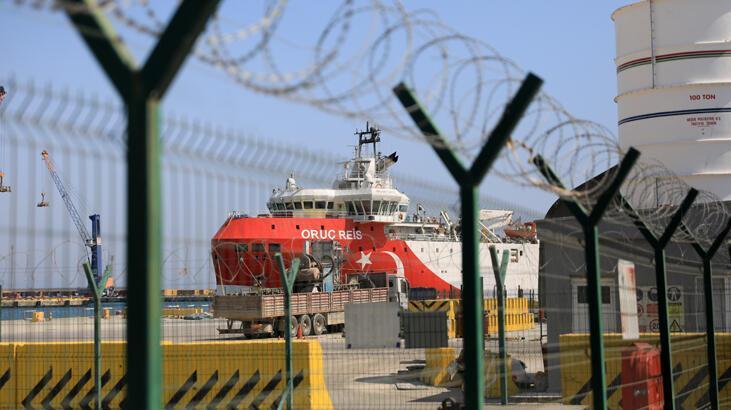 Top EU official praises Turkish ship returning to port
