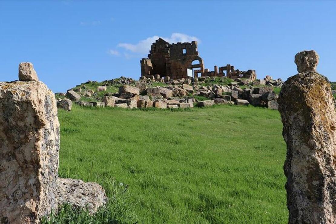 Excavations start to unveil ‘city of dead’ in Zerzevan Castle