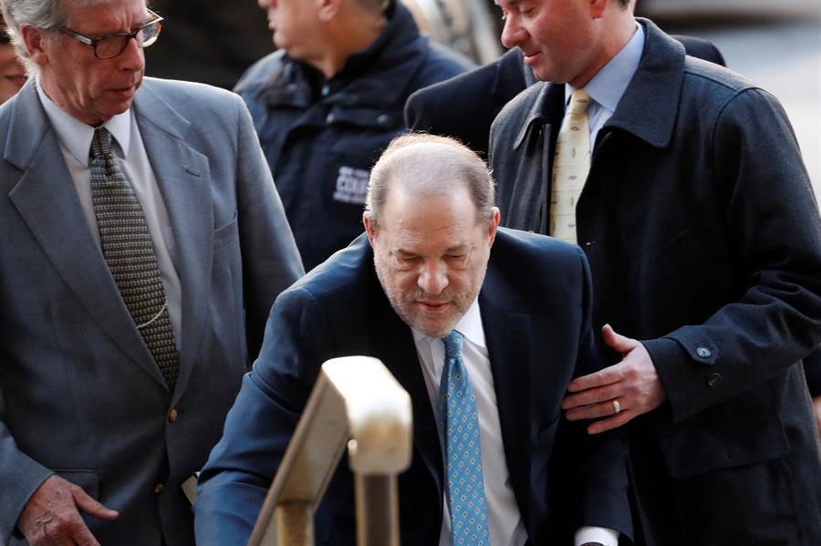 Disgraced Harvey Weinstein loses top royal honor